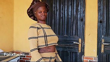 Delivery girl fucking a big black cock for a little extra tip and 5 stars rating.