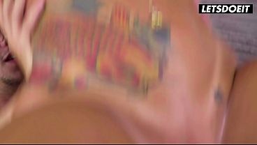 Tattooed Latina MILF Gets Fucked Doggy Then Missionary… She Rides Cowgirl So Hard He Can’t Hold It