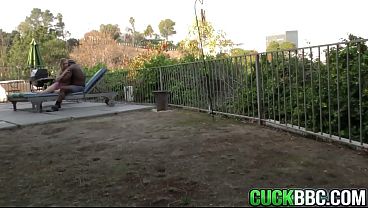 Cuckold Walks Into Wife Fuckibg BBC Buff