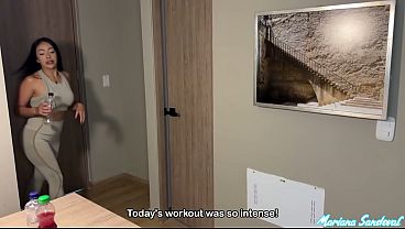 Thief with big cock BBC enters to steal a Colombian Milf and eats her tight pussy – Mariana Sandoval